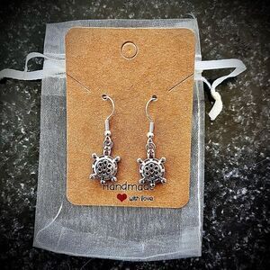 2/$10 ⭐️ 3/$12 | Handmade Turtle Earrings